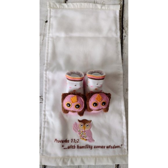New Stephan Baby Girl Owls Embroidered Bible Verse Burp Cloth and Rattle Booties - Picture 2 of 4